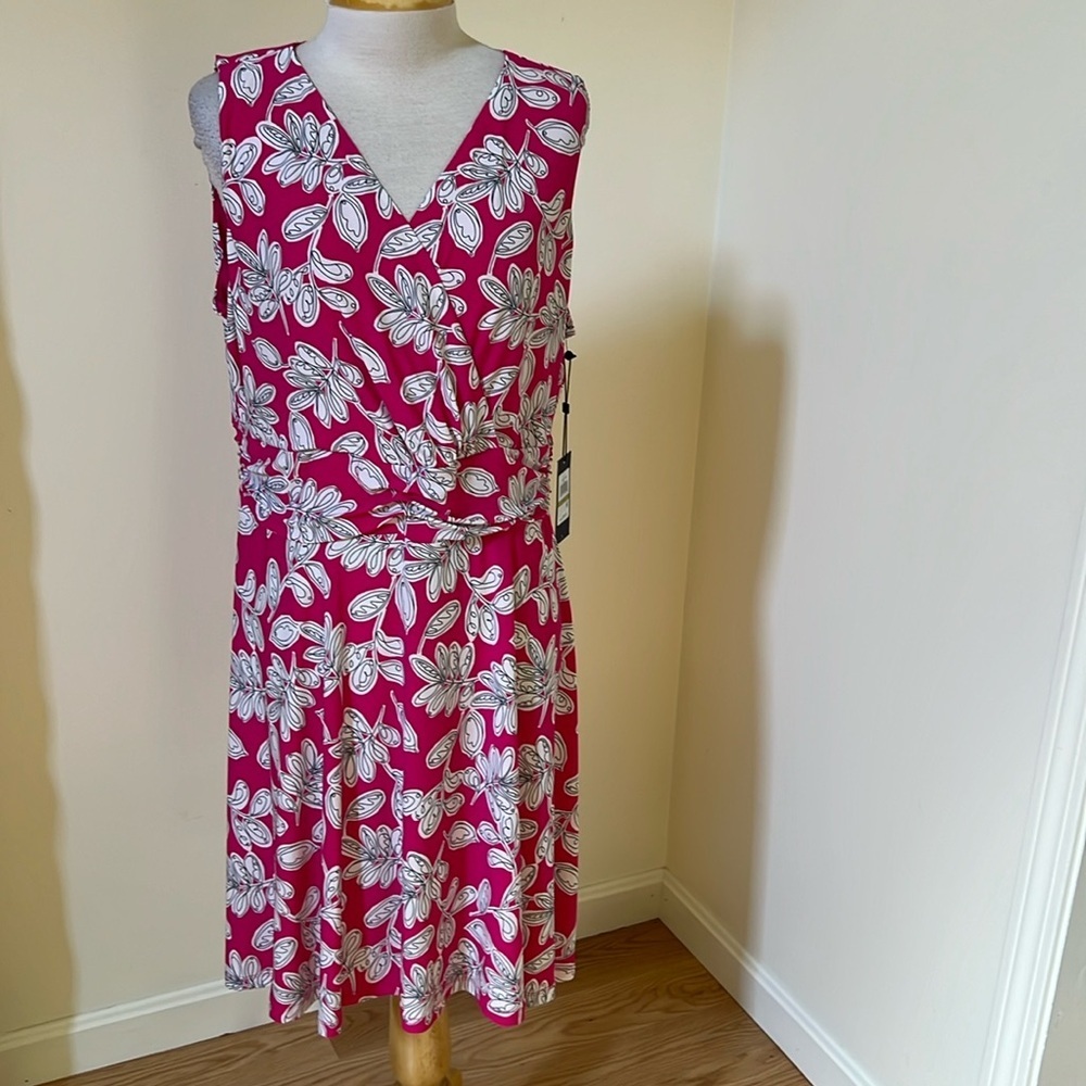 New! Tommy Hilfiger SZ 14, pink printed surplice dress.